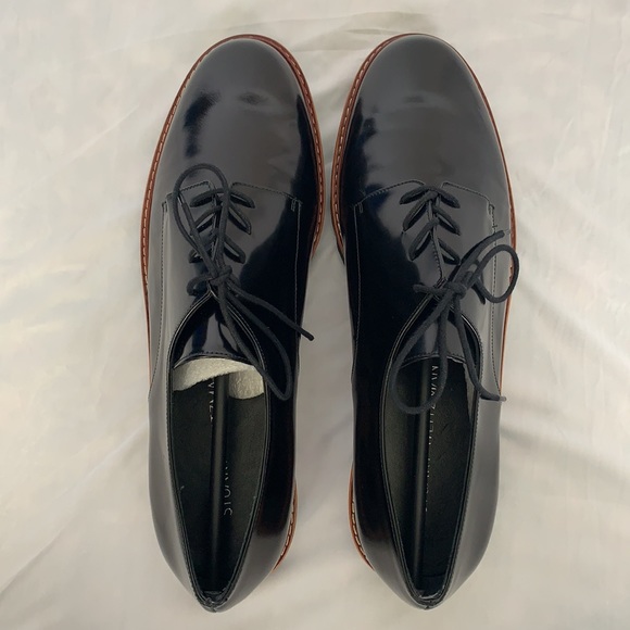 New Stuart Weitzman Metro Patent Leather Oxford 6M - Picture 5 of 9
